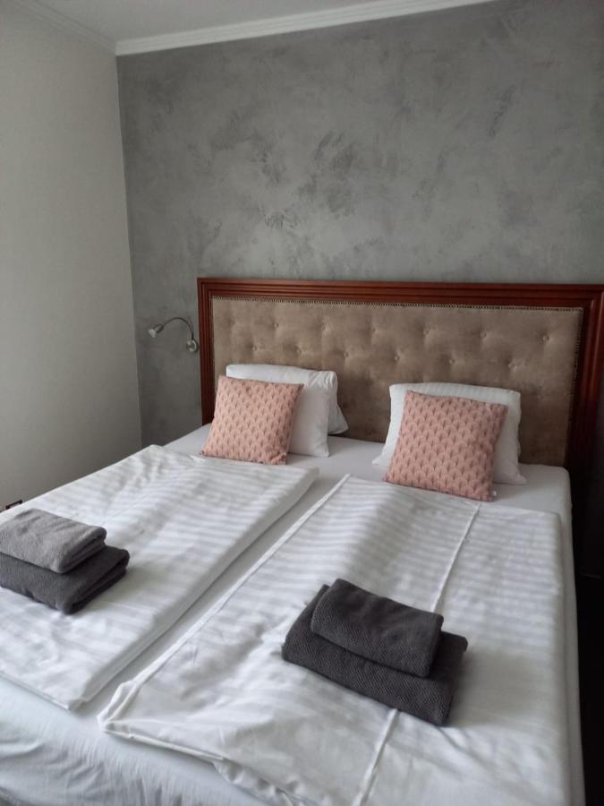 Pension Kiwi Mikulov Bagian luar foto